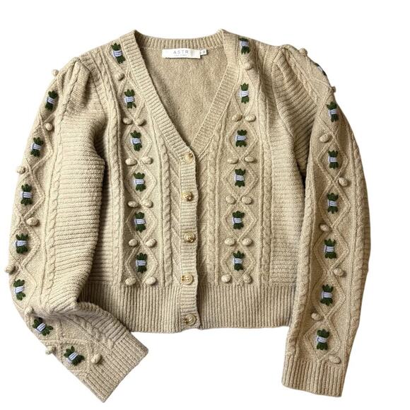 ASTR the Label Printed B-Neck Sweater Cardigan Size Small - Picture 1 of 4